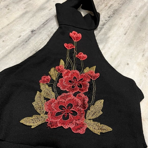 embroidered black halter neck top small (s) - Picture 7 of 7